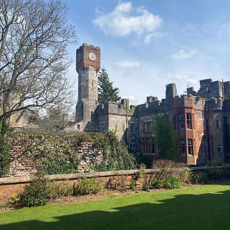 Ruthin Castle Hotel And Spa Экстерьер фото