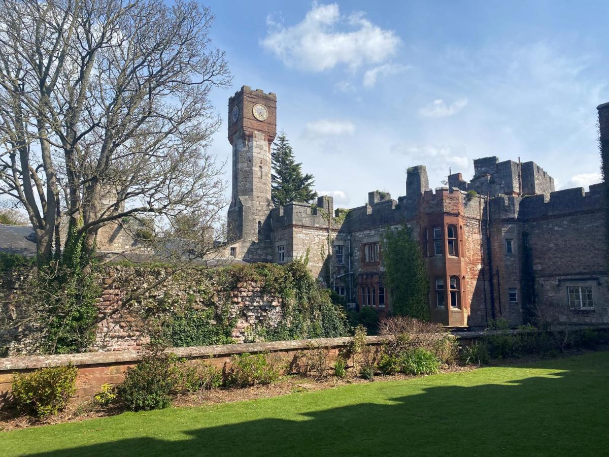 Ruthin Castle Hotel And Spa Экстерьер фото