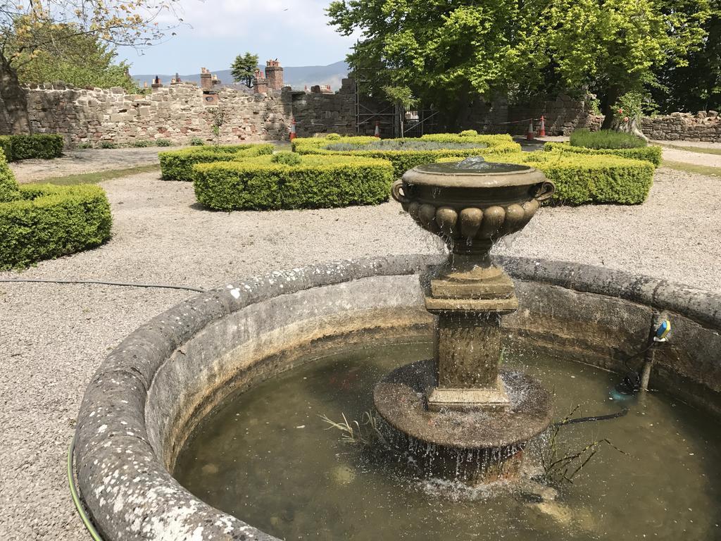 Ruthin Castle Hotel And Spa Экстерьер фото